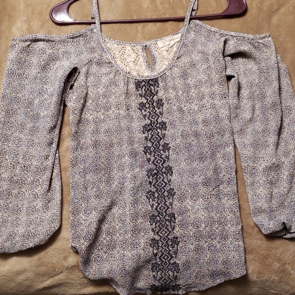 Shirt - Picture 1 of 2